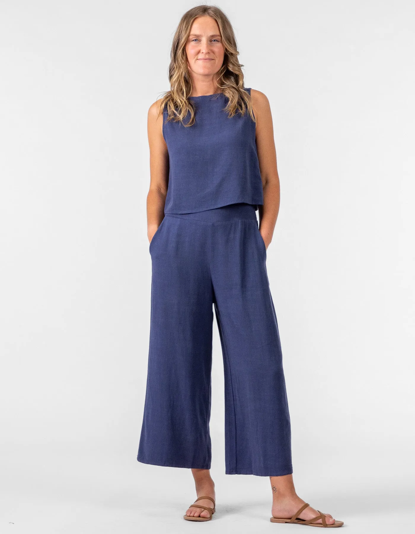 Alexa Elastic Waist Ankle Pants in Navy