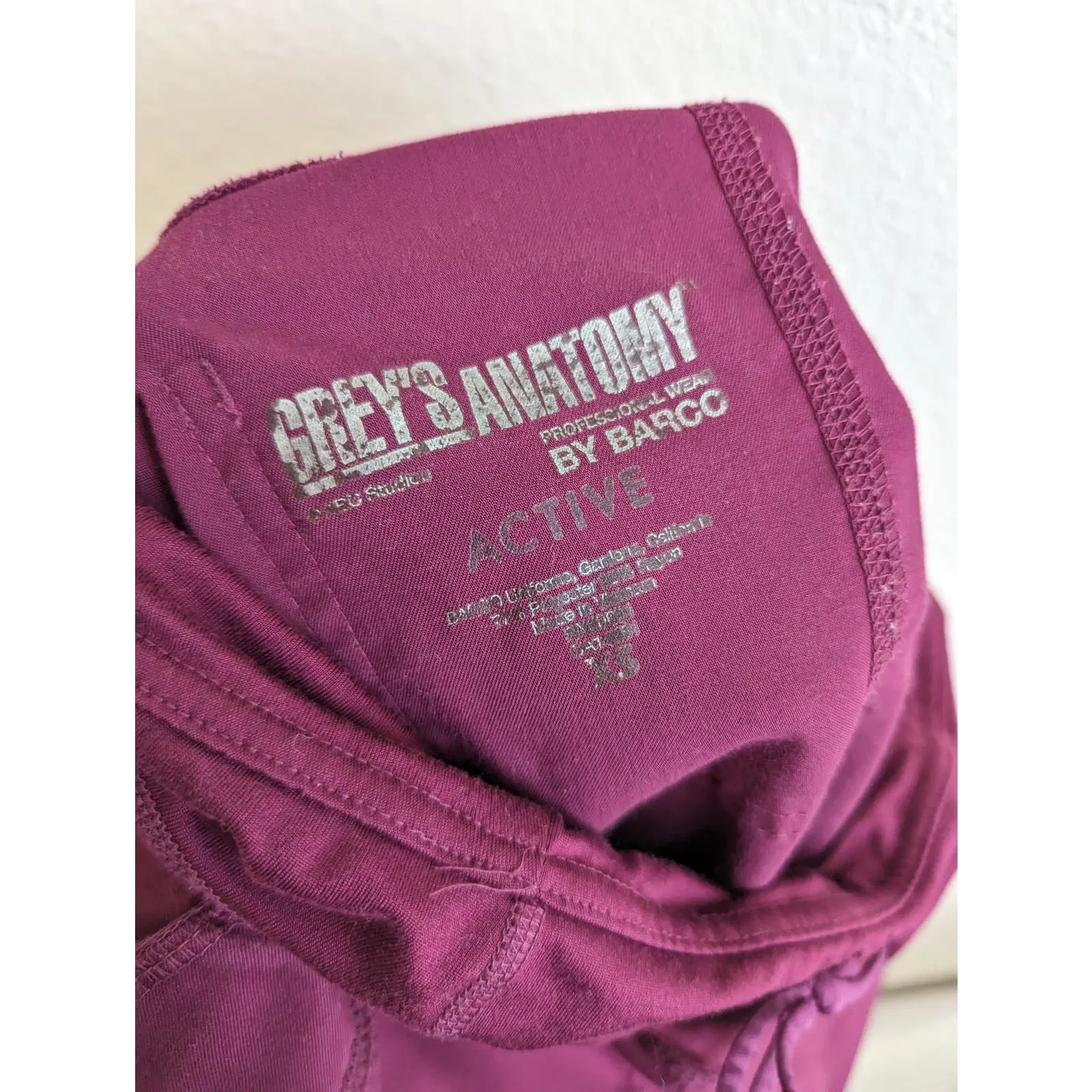 Greys Anatomy Barco Active Mens Sz XS Scrub Pants Purple